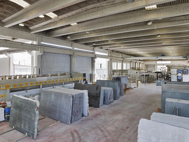 Natursteinproduktion - Innenansicht Natursteinwerk